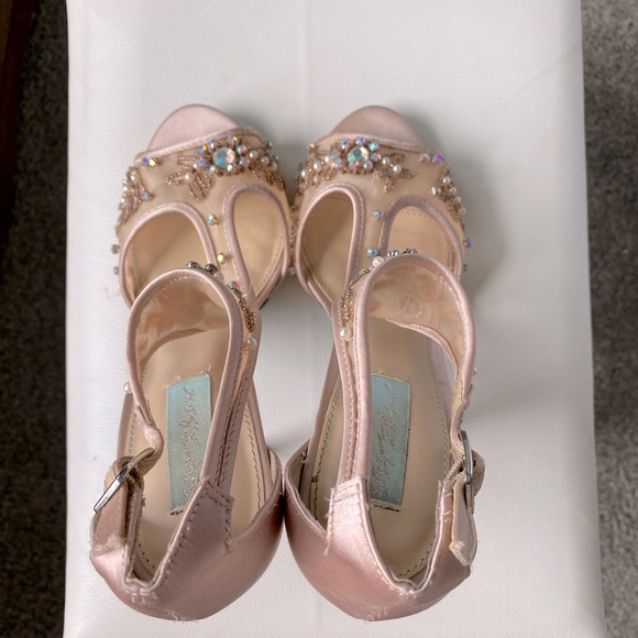 Betsey Johnson Champagne Jeweled Heels - Picture 7 of 12